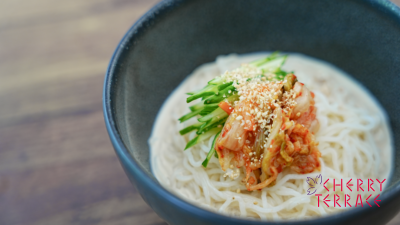 コングクス（冷豆麺）（콩국수）